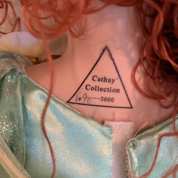 CATHAY COLLECTION GORGEOUS LIMITED EDITION PORCELAIN SWINGING FAIRY DOLL - Picture 5 of 8